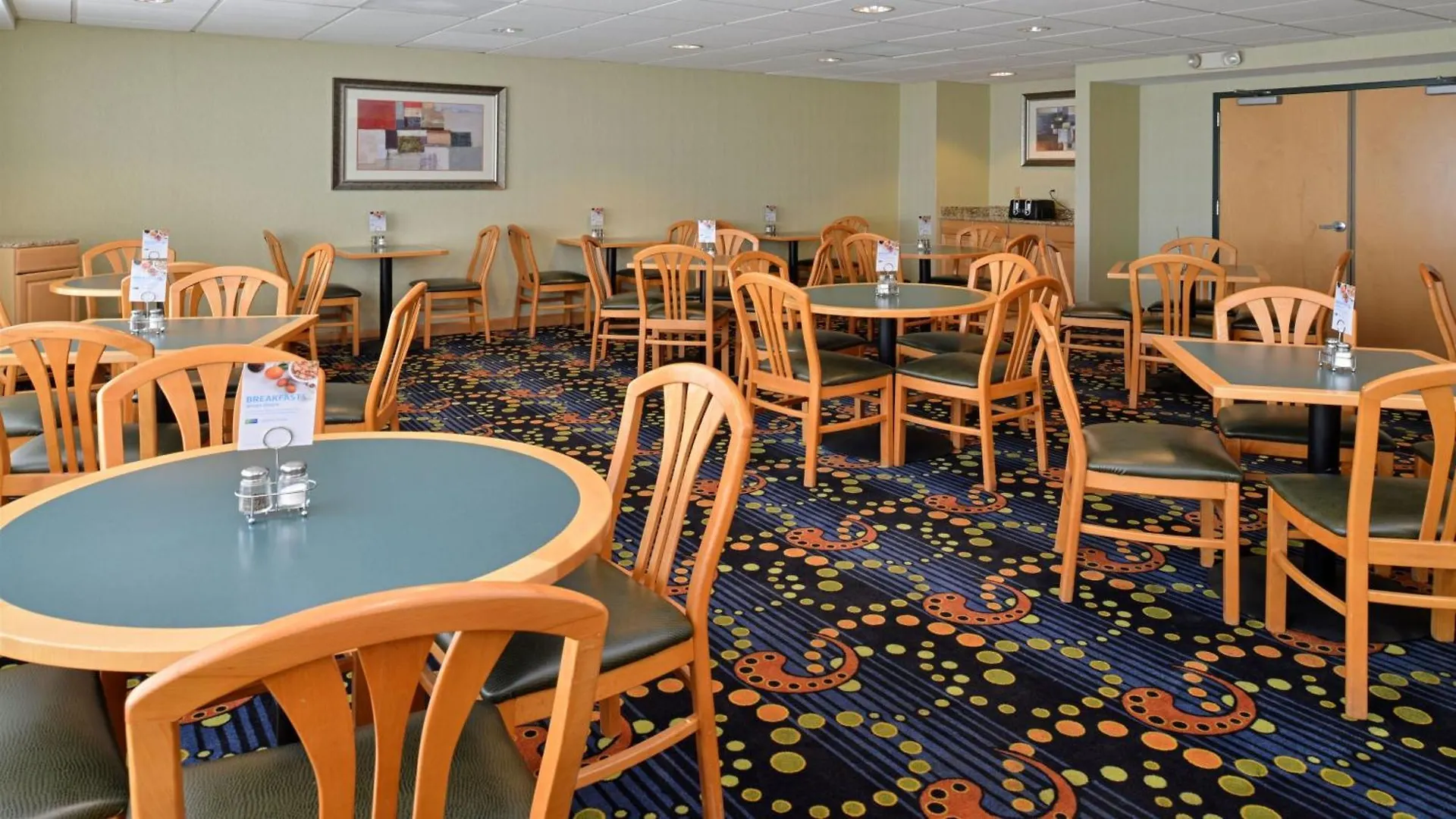 Holiday Inn Express & Suites - Ocean City By Ihg 3*,