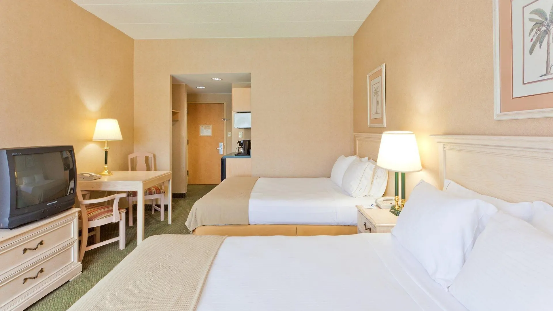 Holiday Inn Express & Suites - Ocean City By Ihg Resort